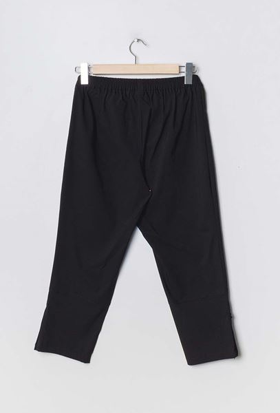 Picture of PLUS SIZE NAVY CAPRI WITH BUTTONS.